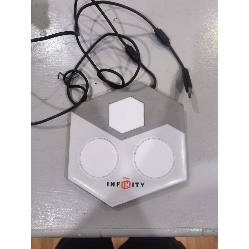Disney Infinity Portal Base Pad for Xbox 360 Model # INF-8032385 Video Game